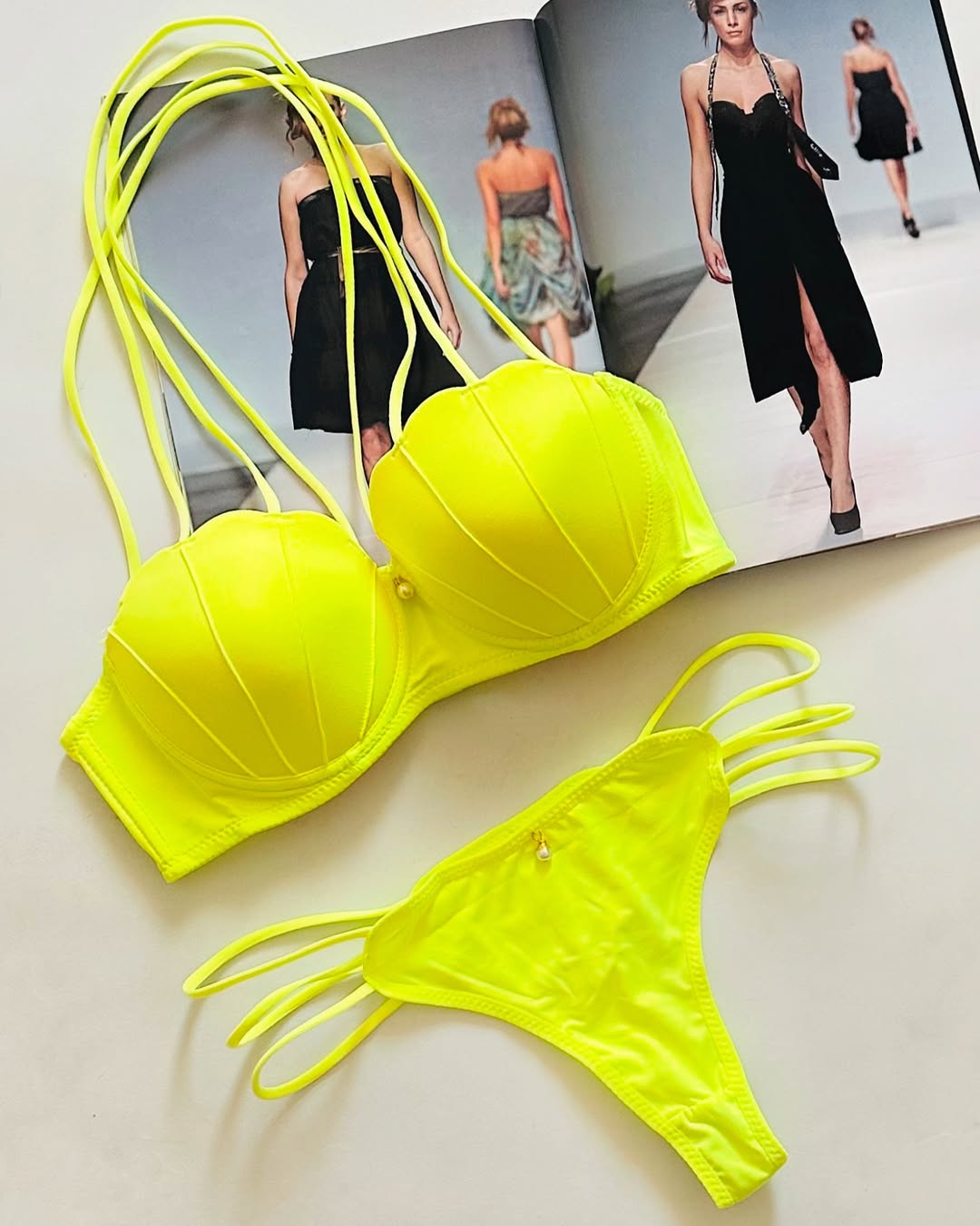 Double Straps Neck Cross Style Padded Push-up Bra set